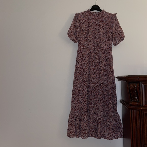 Y.A.S Dresses & Skirts - Y.A.S floral dress